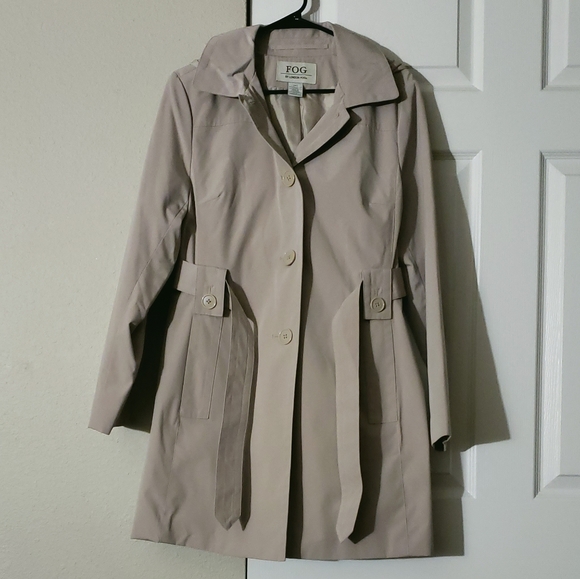 London Fog Jackets & Blazers - NWOT London Fog coat
